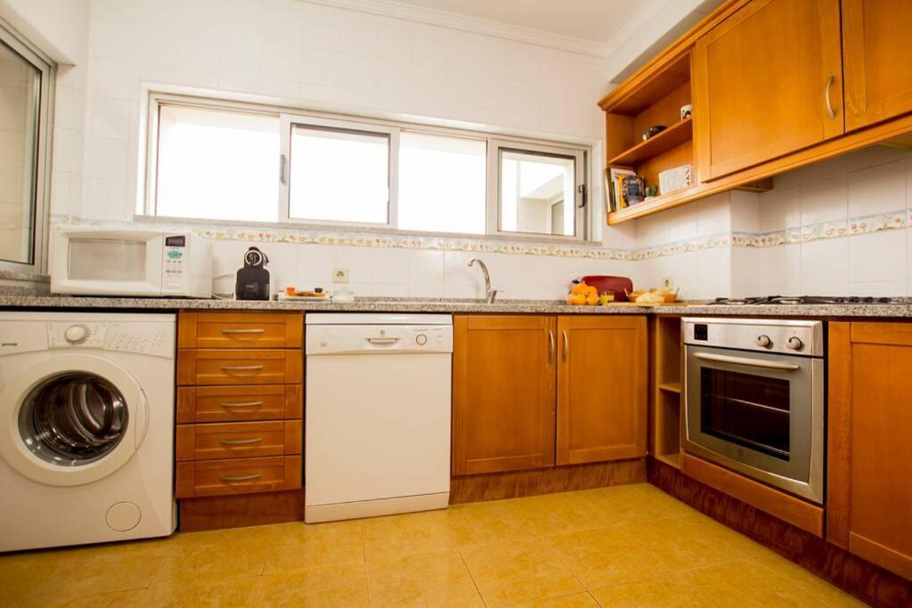 阿威罗Casa Da Torre Com Garagem Gratuito公寓 外观 照片